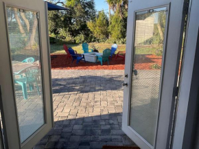Spacious Ranch 7 min to beach/ airport Pet friend